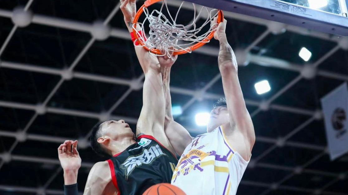 北京队取得胜利，锁定季后赛资格的简单介绍