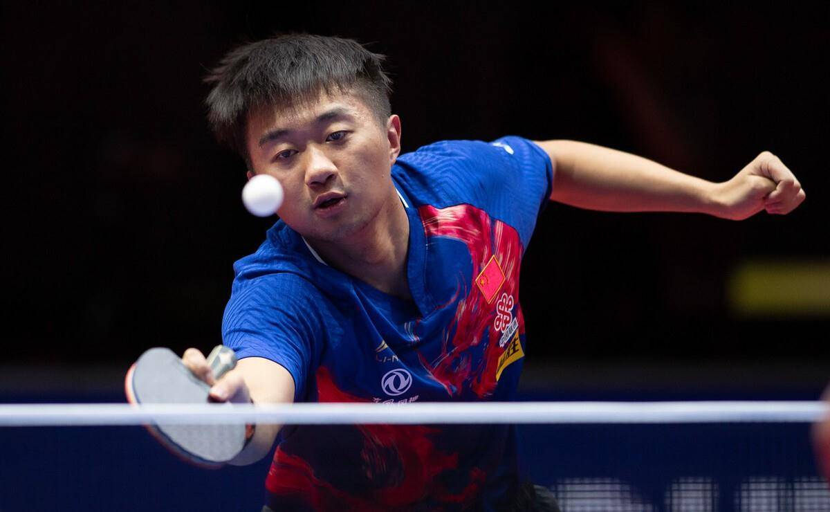 福建篮球队斩获连胜，气势如虹屹立榜首的简单介绍