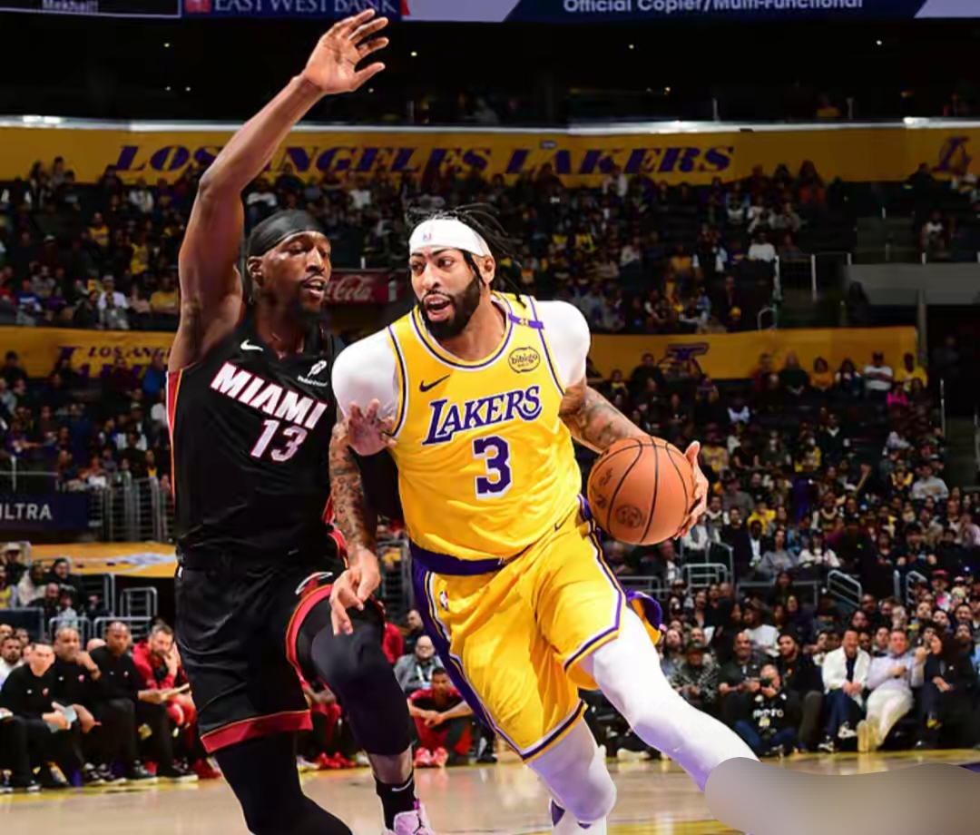 Karsa巅峰对决，巴特勒与80激战湖人分钟，逆转胜负难料！